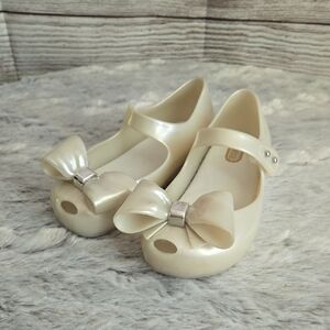 Mini Melissa White/Silver Dress Shoes, Toddler Girl Size 9, Great Condition